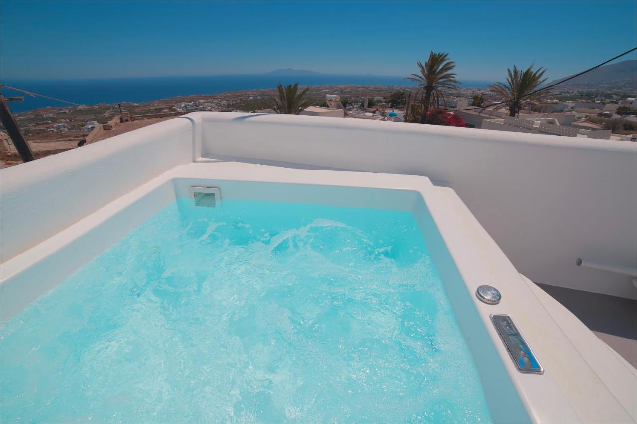 Eternity Suites Santorini 2* סנטוריני